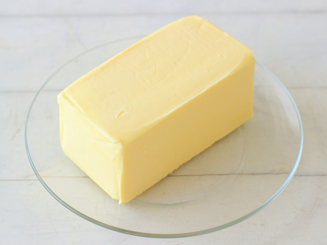 よつ葉乳業製造 冷凍 ドイツ産バター 食塩不使用 450g お菓子 パン材料 ラッピングの通販 Cotta コッタ