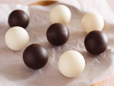 トリュフも作れるチョコカプセル型 | チョコレート型・チョコレート