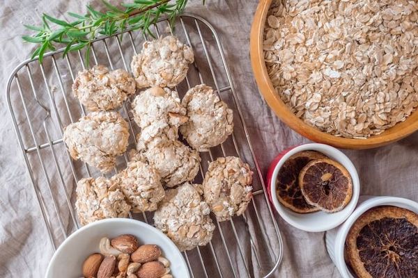 オートミールでお菓子作り！ダイエット中でも食べられる人気レシピも紹介